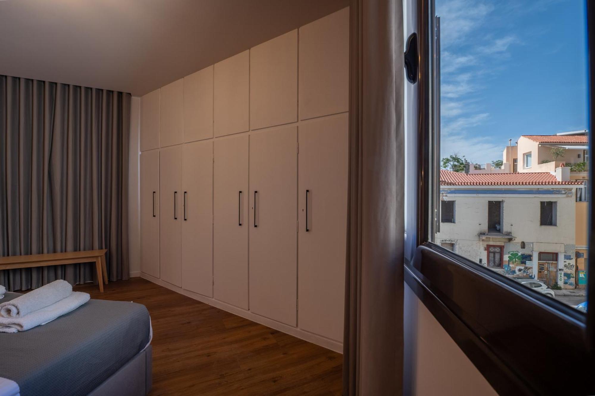 Live Life Plaka Apartment Athens Luaran gambar